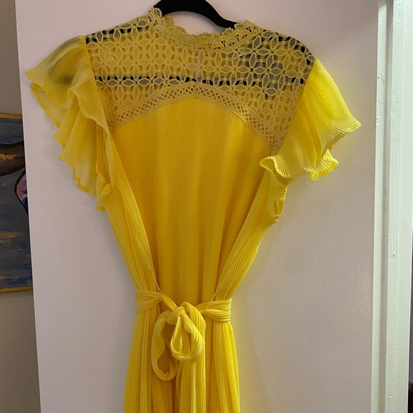 NWT Yellow Dress - Picture 2 of 4